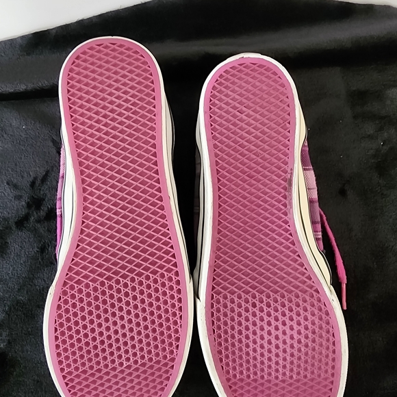 Vans Plaid Athletic Shoes with Pink Laces - Picture 5 of 9
